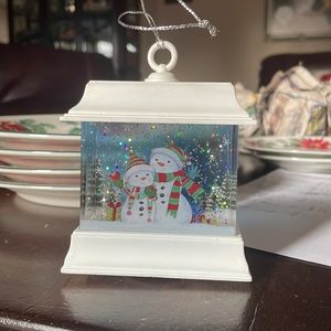 MINI SNOWMAN SNOW GLOBE WITH LED LIGHTS
